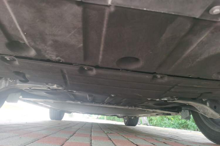 Used ONVO Luxeed L90 2025 Model Max Six-Seater 60-degree Battery Edition Chassis Rear