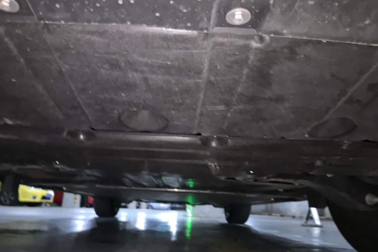 Used ONVO Luxeed L90 2025 Model—Ultra Six-Seater Version Chassis Rear
