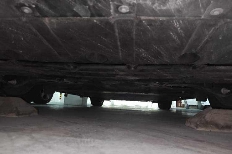 Used ONVO Luxeed L90 2025 Model—Max Six-Seater Version Chassis Rear