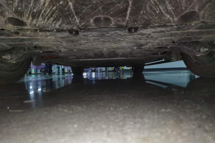 Used ONVO Luxeed L90 2025 Model—Black Knight Special Edition—Six-Seater Chassis Rear