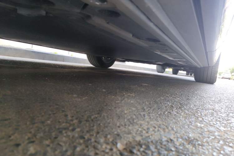 Used ONVO Luxeed L90 2025 Model—Max Six-Seater Version Chassis Rear Right