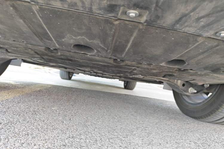 Used ONVO Luxeed L90 2025 Model—Ultra Six-Seater Version Chassis Rear