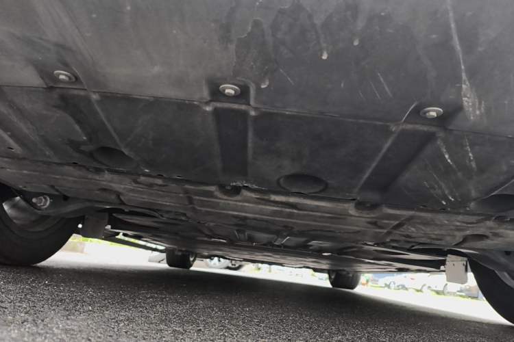 Used ONVO Luxeed L90 2025 Model—Ultra Six-Seater Version Chassis Rear
