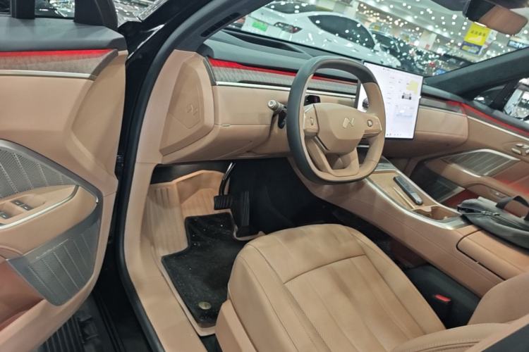 Used ONVO Luxeed L90 2025 Model—Ultra Six-Seater Version Driver Seat