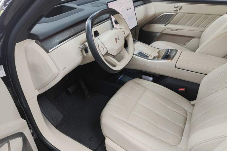 Used ONVO Luxeed L90 2025 Model Ultra Six-Seater 60-degree Battery Edition Driver Seat