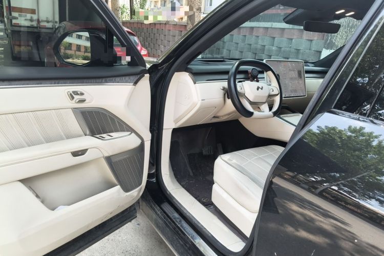 Used ONVO Luxeed L90 2025 Model—Max Six-Seater Version Driver Seat