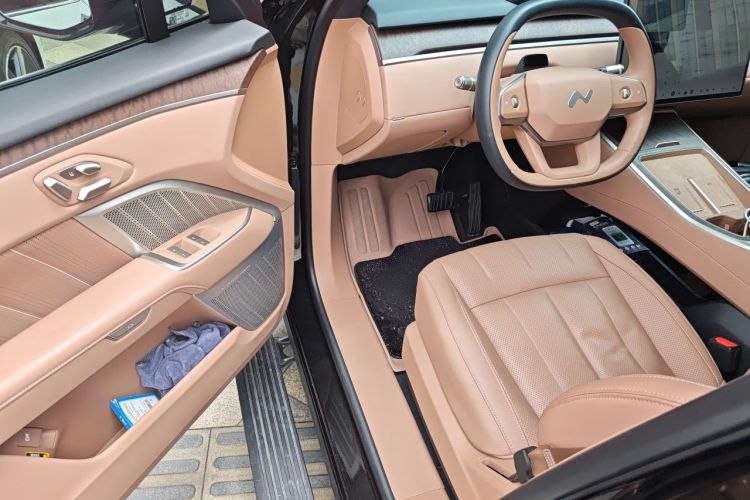 Used ONVO Luxeed L90 2025 Model—Max Six-Seater Version Driver Seat