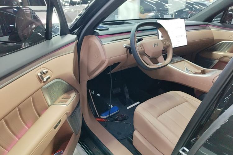 Used ONVO Luxeed L90 2025 Model—Ultra Six-Seater Version Driver Seat
