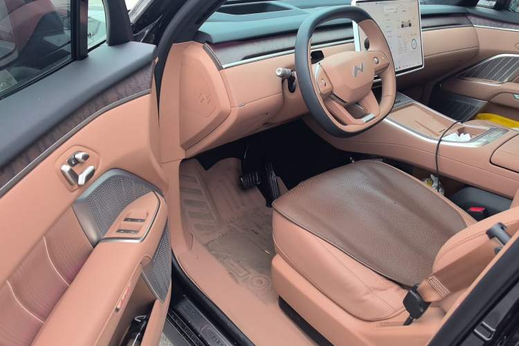 Used ONVO Luxeed L90 2025 Model—Max Six-Seater Version Driver Seat
