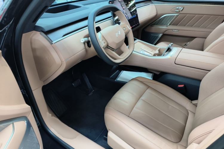 Used ONVO Luxeed L90 2025 Model—Max Six-Seater Version Driver Seat