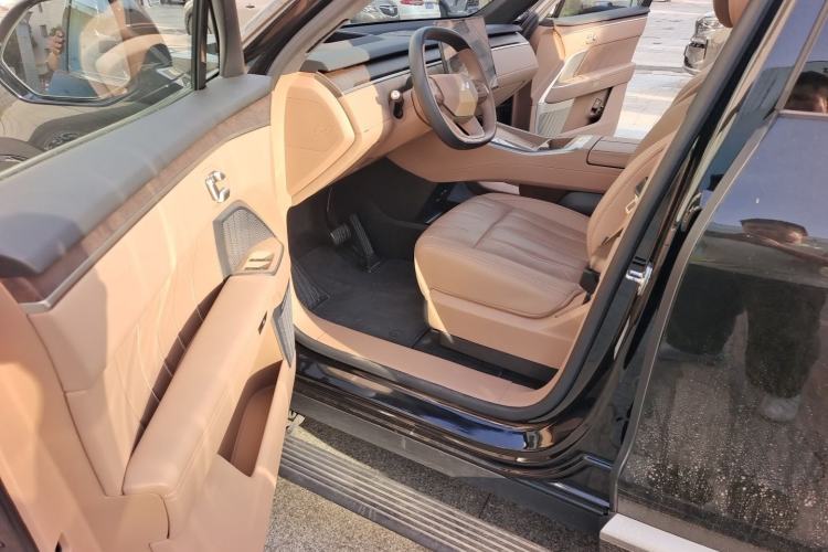 Used ONVO Luxeed L90 2025 Model—Ultra Six-Seater Version Driver Seat