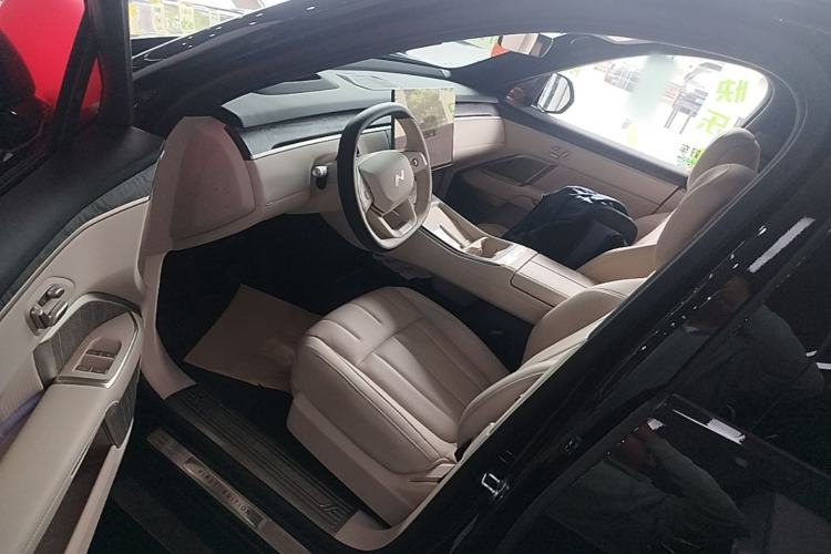 Used ONVO Luxeed L90 2025 Model—Ultra Six-Seater Version Driver Seat