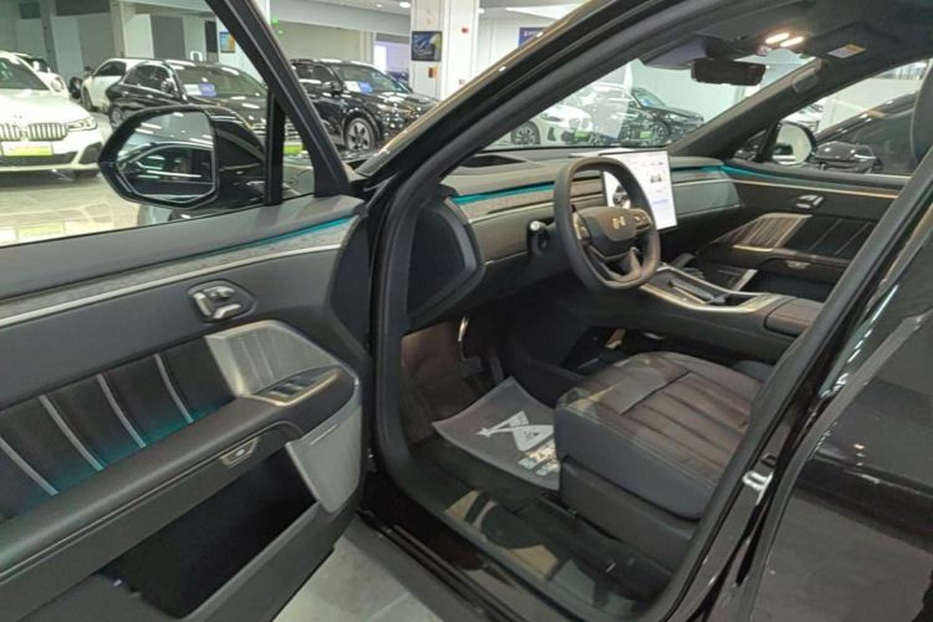 Used ONVO Luxeed L90 2025 Model—Ultra Six-Seater Version Driver Seat