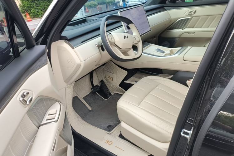 Used ONVO Luxeed L90 2025 Model—Max Six-Seater Version Driver Seat