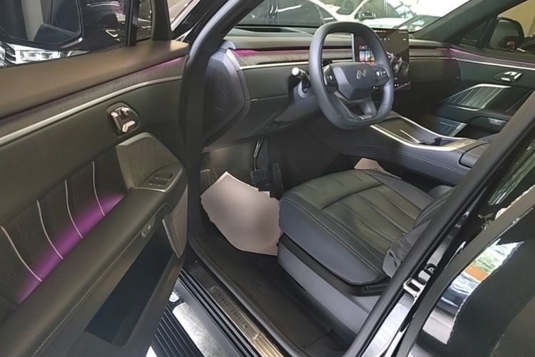 Used ONVO Luxeed L90 2025 Model—Ultra Six-Seater Version Driver Seat