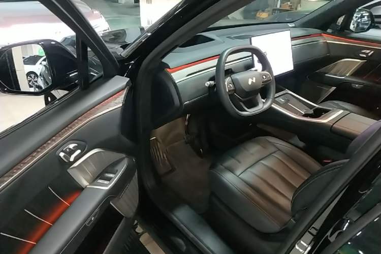 Used ONVO Luxeed L90 2025 Model—Ultra Six-Seater Version Driver Seat