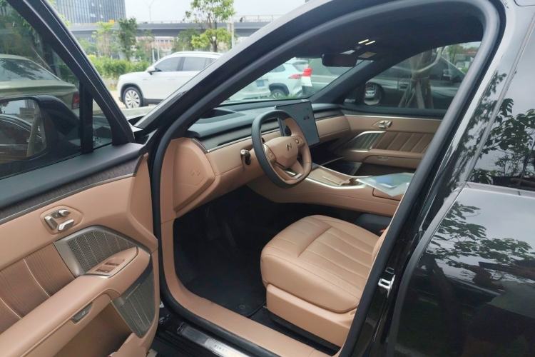 Used ONVO Luxeed L90 2025 Model—Ultra Six-Seater Version Driver Seat