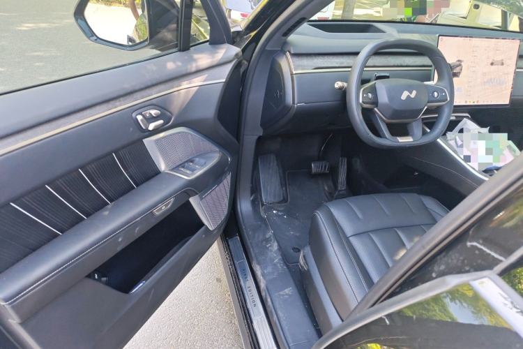 Used ONVO Luxeed L90 2025 Model—Max Six-Seater Version Driver Seat