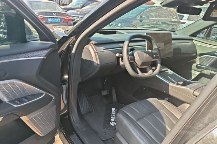 Used ONVO Luxeed L90 2025 Model—Pro Six-Seater Version Driver Seat