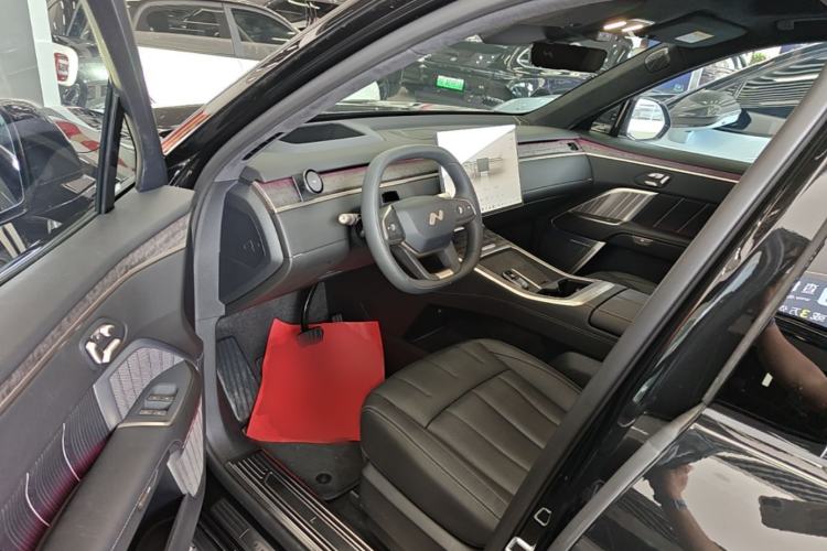 Used ONVO Luxeed L90 2025 Model—Ultra Six-Seater Version Driver Seat