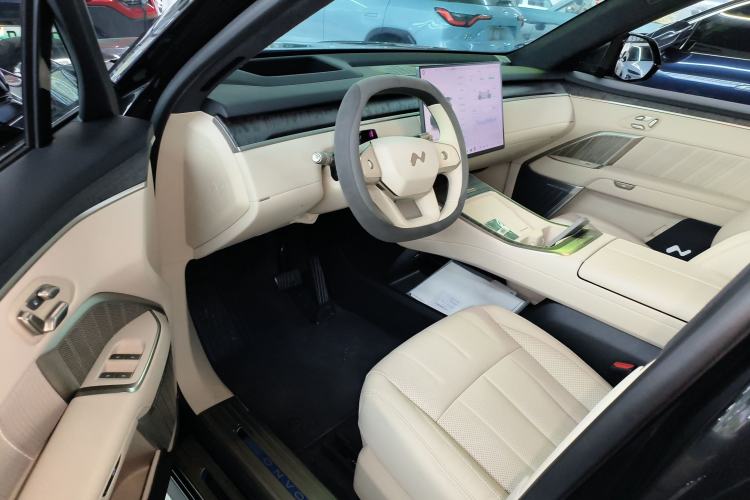 Used ONVO Luxeed L90 2025 Model—Max Six-Seater Version Driver Seat