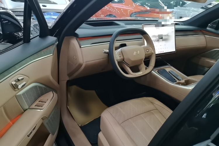 Used ONVO Luxeed L90 2025 Model—Ultra Six-Seater Version Driver Seat