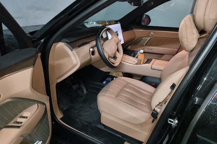 Used ONVO Luxeed L90 2025 Model—Max Six-Seater Version Driver Seat