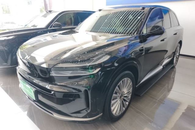 Ojetý ONVO Luxeed L90 2025 Model—Ultra Six-Seater Version