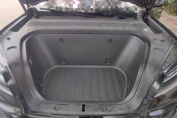 Used ONVO Luxeed L90 2025 Model—Max Six-Seater Version Engine Bay