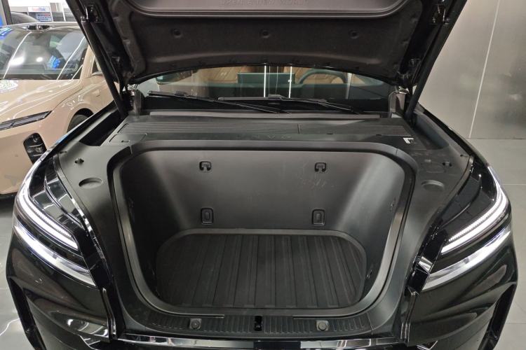 Used ONVO Luxeed L90 2025 Model—Max Six-Seater Version Engine Bay