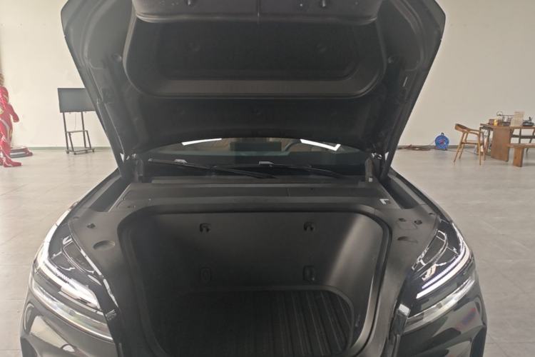 Used ONVO Luxeed L90 2025 Model—Max Six-Seater Version Engine Bay