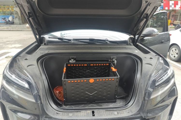 Used ONVO Luxeed L90 2025 Model—Max Six-Seater Version Engine Bay