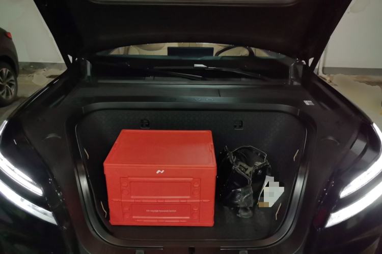 Used ONVO Luxeed L90 2025 Model—Max Six-Seater Version Engine Bay