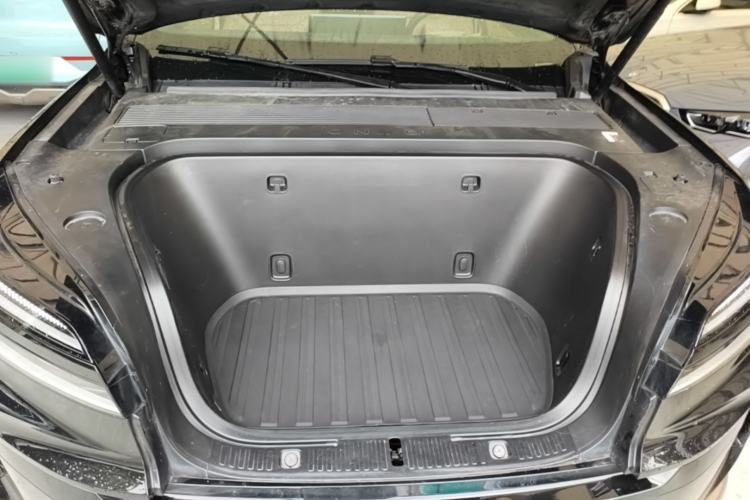 Used ONVO Luxeed L90 2025 Model Max Six-Seater 60-degree Battery Edition Engine Bay