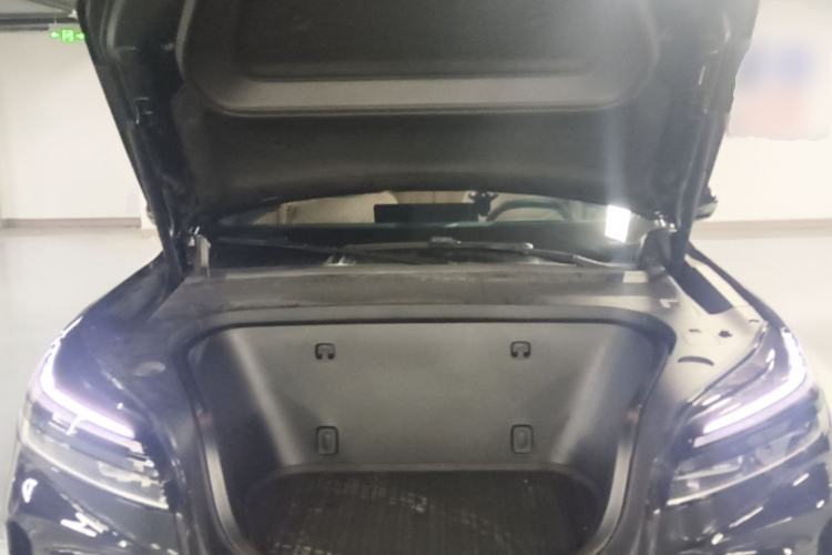Used ONVO Luxeed L90 2025 Model—Max Six-Seater Version Engine Bay