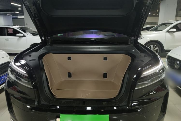 Used ONVO Luxeed L90 2025 Model—Max Six-Seater Version Engine Bay