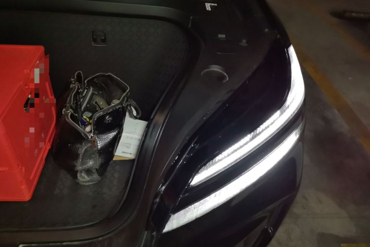 Used ONVO Luxeed L90 2025 Model—Max Six-Seater Version Engine Bay Left