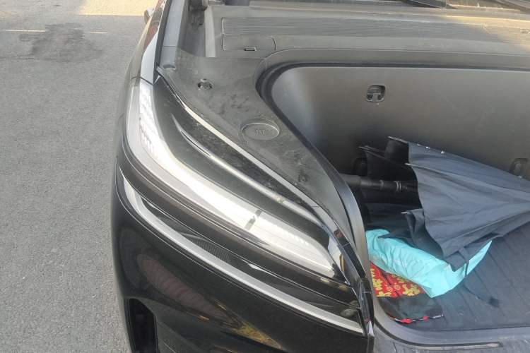 Used ONVO Luxeed L90 2025 Model—Max Six-Seater Version Engine Bay Right
