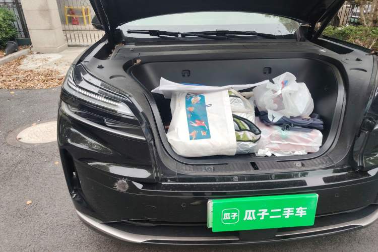 Used ONVO Luxeed L90 2025 Model—Max Seven-Seater Version Engine Bay Right