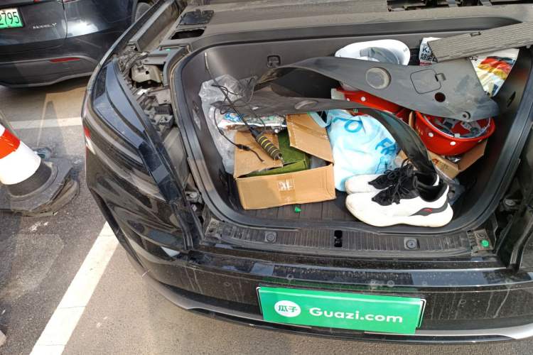 Used ONVO Luxeed L90 2025 Model—Ultra Six-Seater Version Engine Bay Right