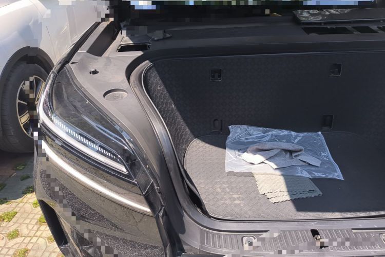 Used ONVO Luxeed L90 2025 Model—Ultra Six-Seater Version Engine Bay Right
