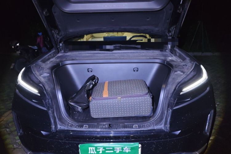 Used ONVO Luxeed L90 2025 Model—Max Six-Seater Version Engine Bay