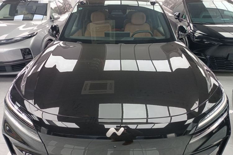 Used ONVO Luxeed L90 2025 Model—Max Six-Seater Version Engine Bay