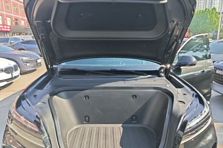 Used ONVO Luxeed L90 2025 Model—Pro Six-Seater Version Engine Bay
