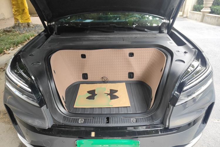 Used ONVO Luxeed L90 2025 Model—Ultra Six-Seater Version Engine Bay