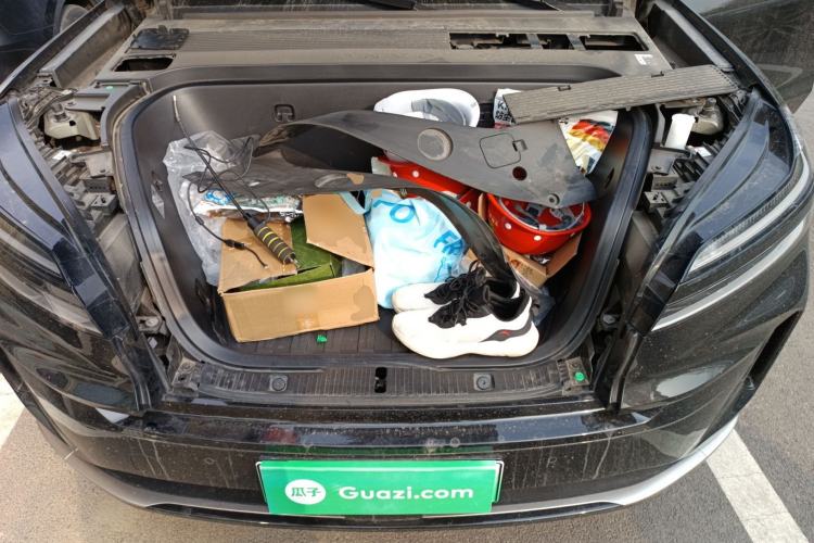 Used ONVO Luxeed L90 2025 Model—Ultra Six-Seater Version Engine Bay