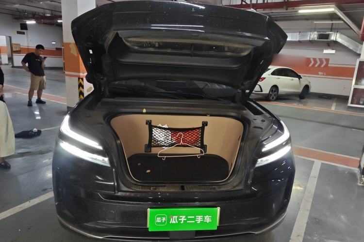 Used ONVO Luxeed L90 2025 Model—Ultra Six-Seater Version Engine Bay
