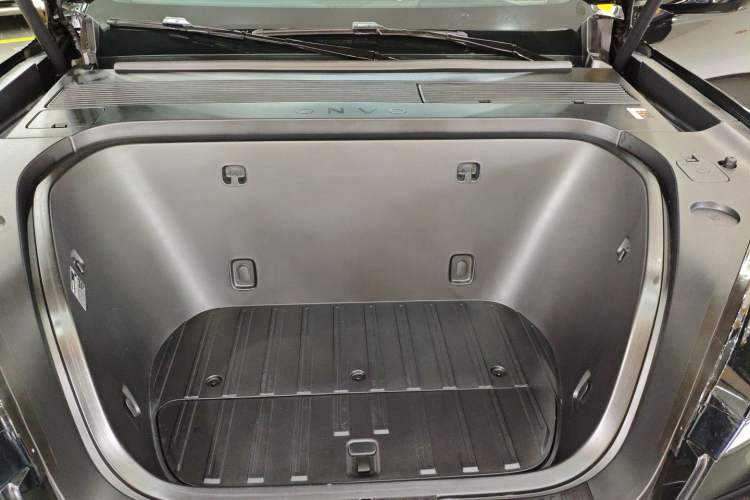 Used ONVO Luxeed L90 2025 Model—Max Six-Seater Version Engine Bay