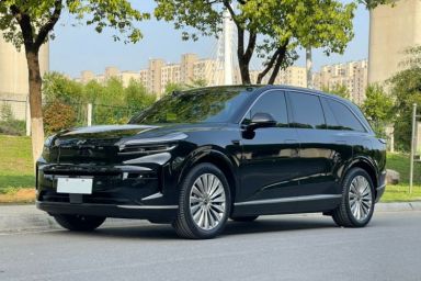 Used ONVO Luxeed L90 2025 Model—Ultra Six-Seater Version