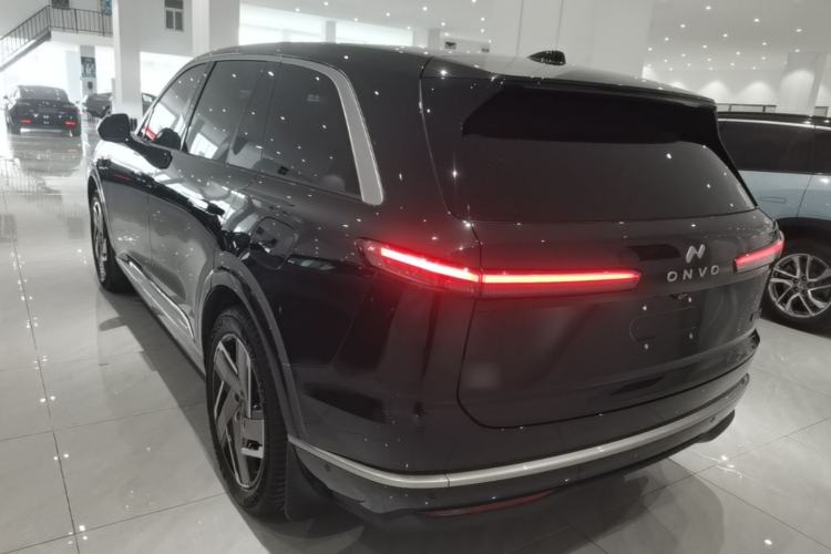 Used ONVO Luxeed L90 2025 Model—Max Six-Seater Version Exterior 2